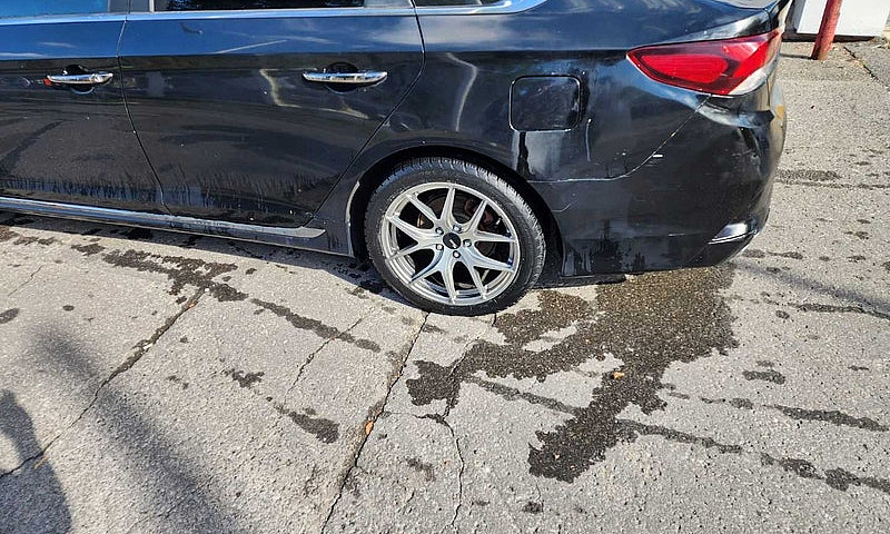 Hyundai Sonata ...