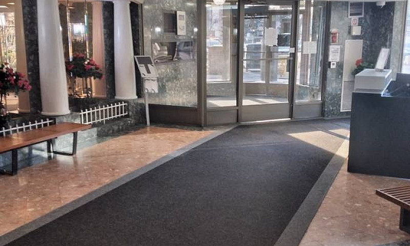 3 Bedroom Condo For ...