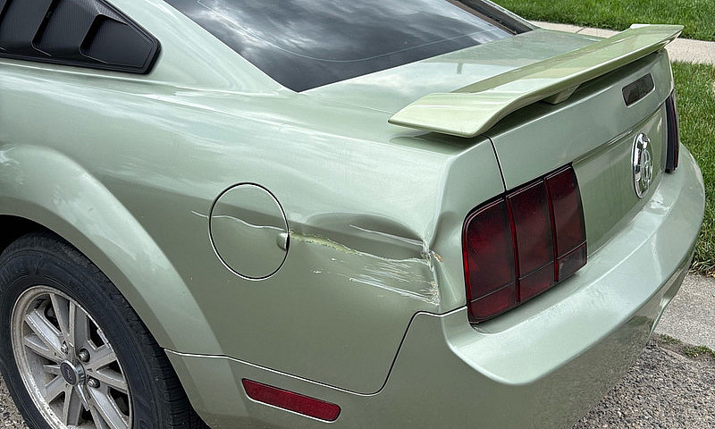 2005 V6 Mustang ...