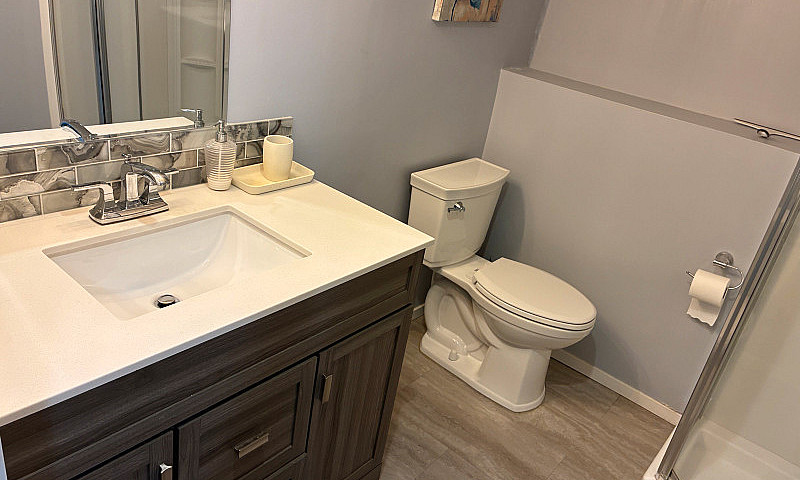 Furnished Basement S...