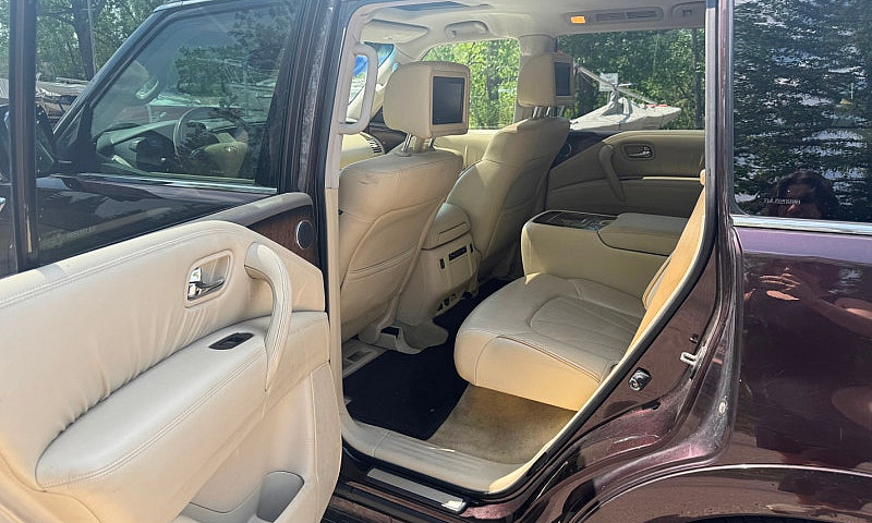 2011 Infiniti Qx56...