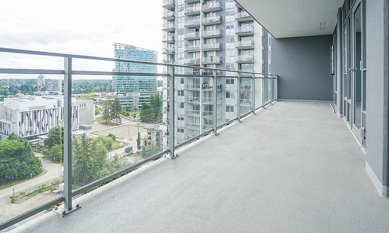 2 Bed Plus Den, 2-Ba...