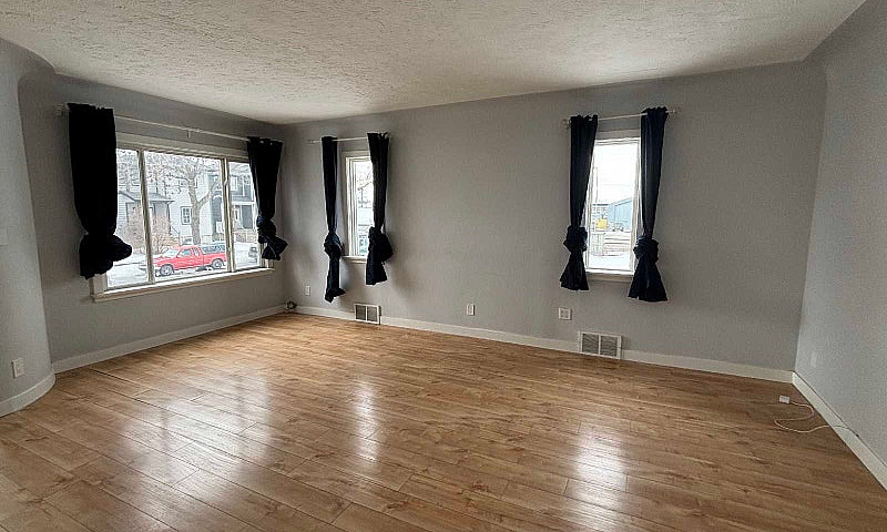 Upstairs House Unit ...