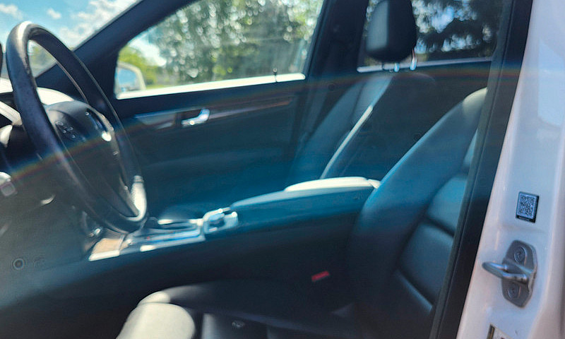 2011 Mercedes C250 4...