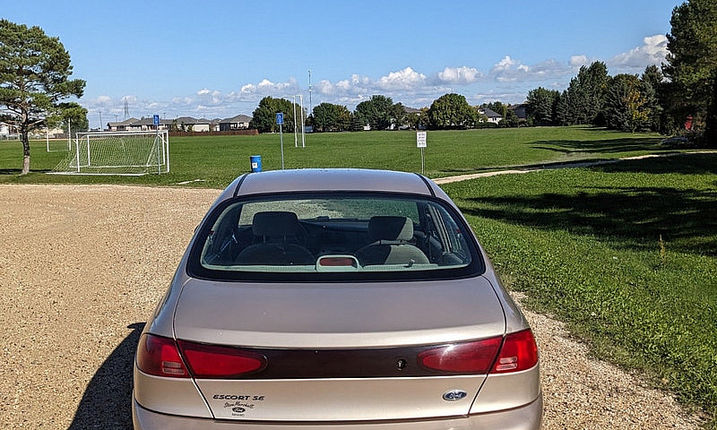 1999 Ford Escort Se...