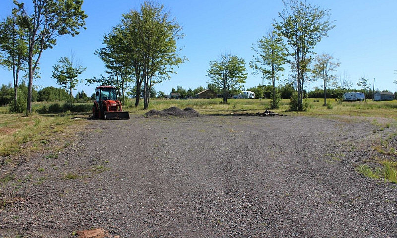 Sand Point Rd, Colch...