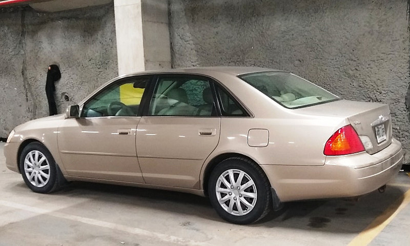 Toyota Avalon Xls 20...