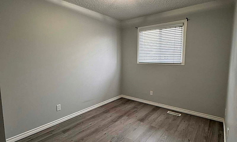 Townhouse In South E...