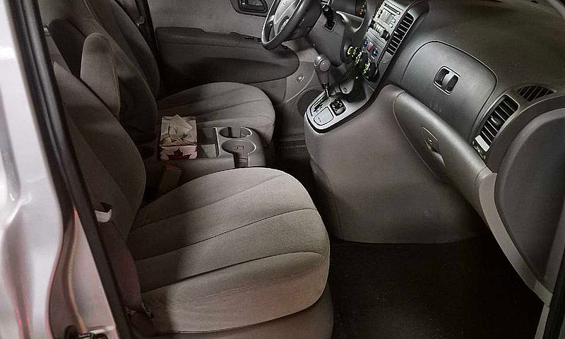 2008 Kia Sedona ...
