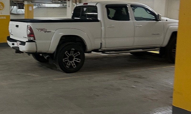 2009 Toyota Tacoma T...