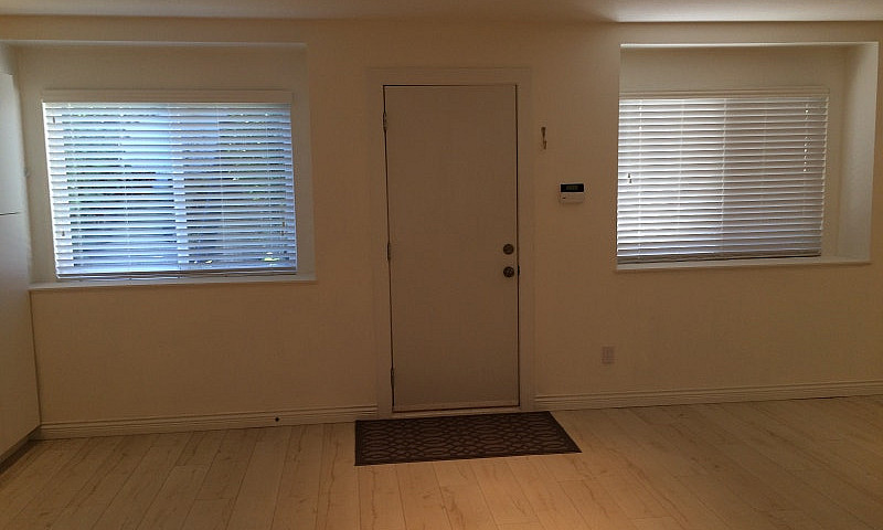 Private Furnished Br...