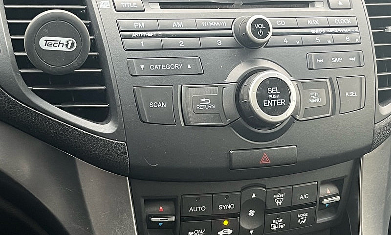 2010 Acura Tsx...