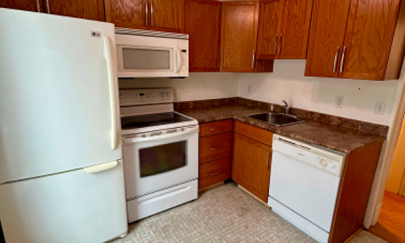 **4Bed 1Bath Duplex ...