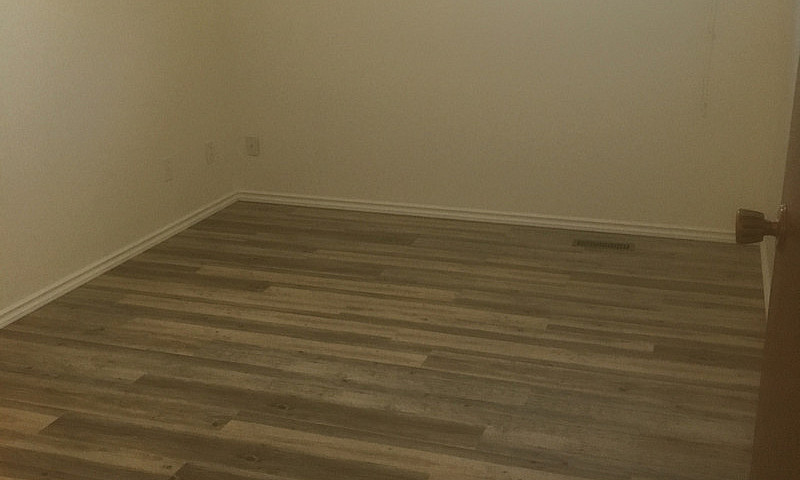 Main Floor Suite Wes...