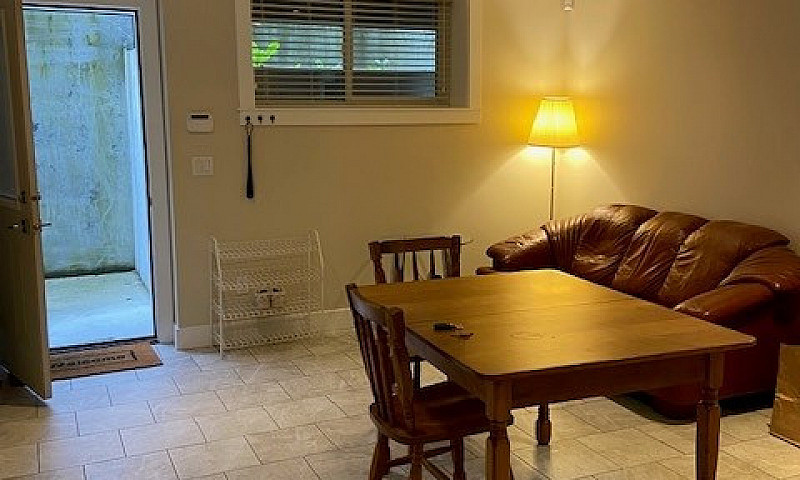 Furnished Spacious N...
