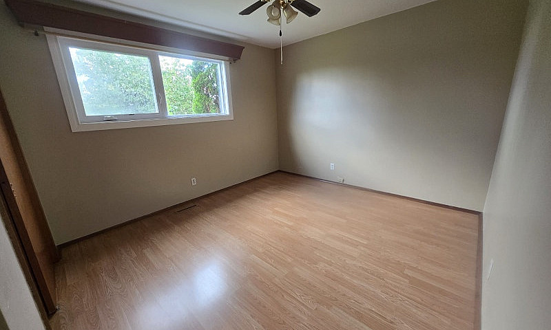 House For Rent In Gl...