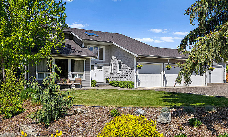 Rural Dream Home In ...