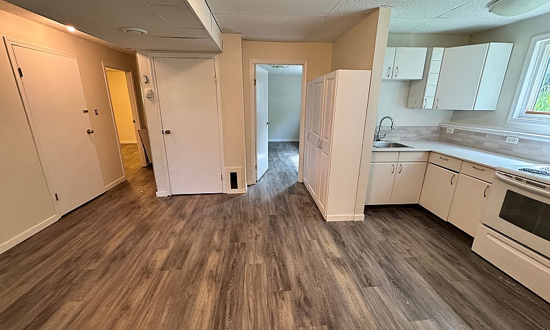 2 Bed, 1 Bath Baseme...