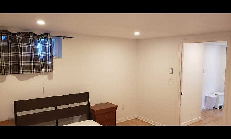 Large 2 Bed 1 Bath H...