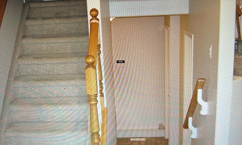 Four Bedrooms 2-Stor...