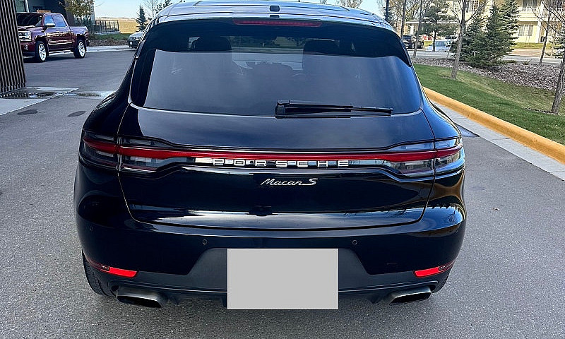 2020 Porsche Macan ...