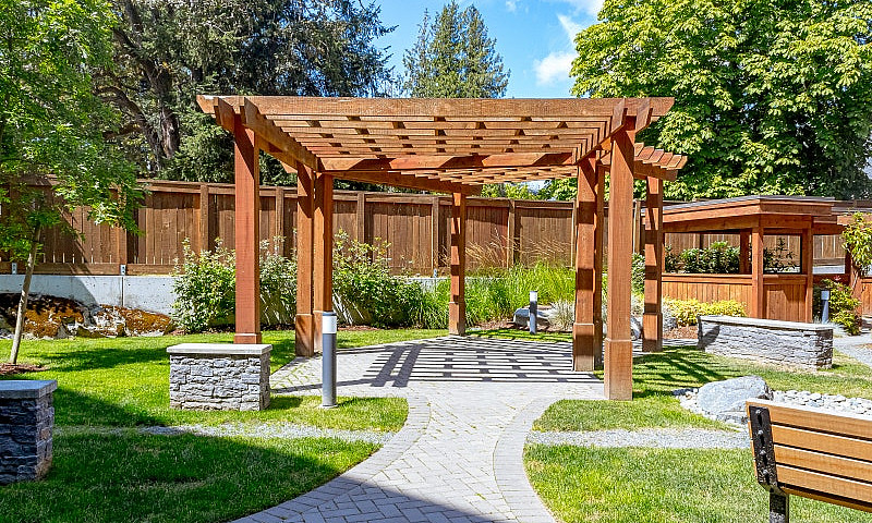 1 Bed +Den Condo In ...