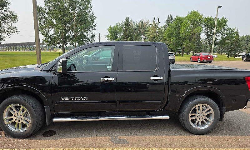 2013 Nissan Titan Sl...
