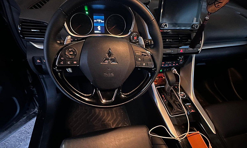 2022 Mitsubishi Ecli...