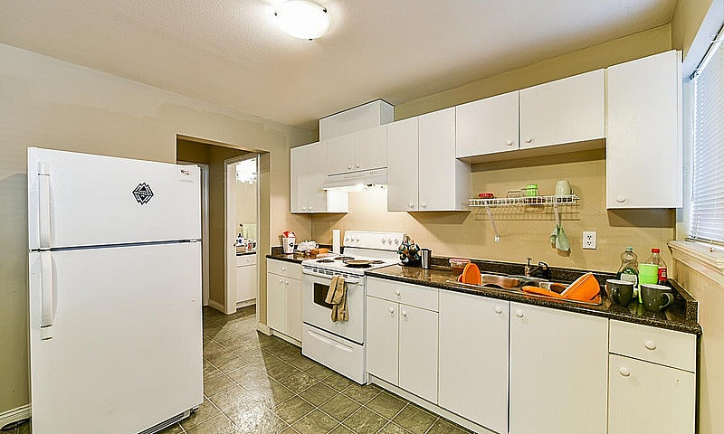 2 Bedroom Basement S...