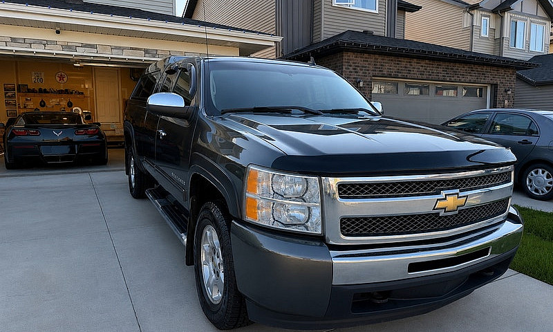  2011 Chevy Silverad...
