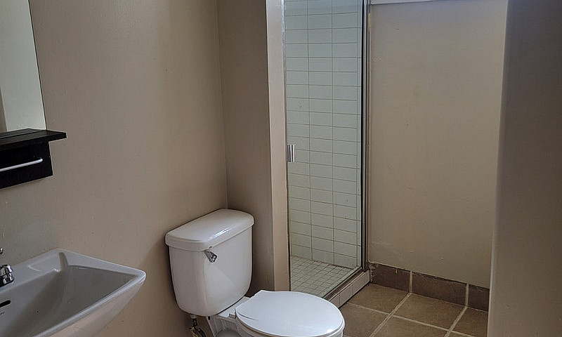 House For Rent In We...