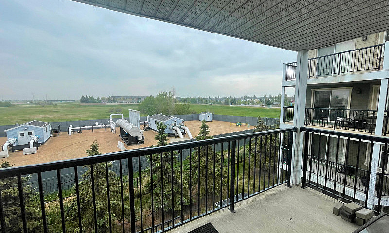 2 Bed 2 Bath Corner ...