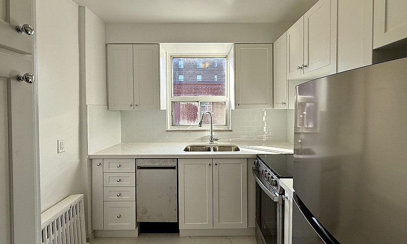 Two Bedroom Apartmen...
