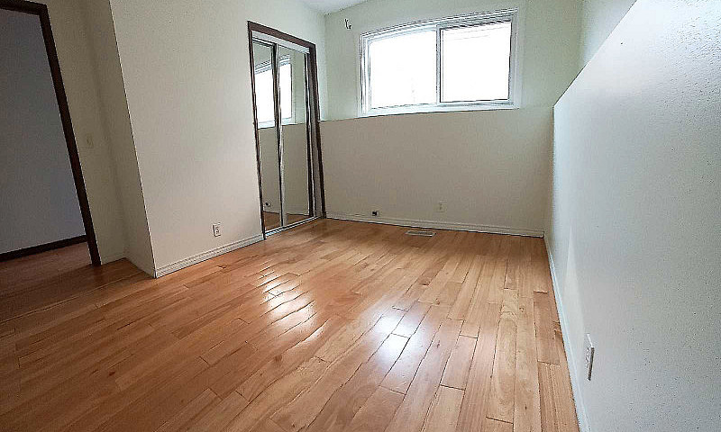 2 Bdrm Bsmt Ne Templ...