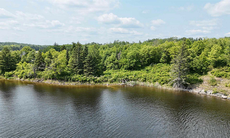 Lot 13 Big Narrows -...