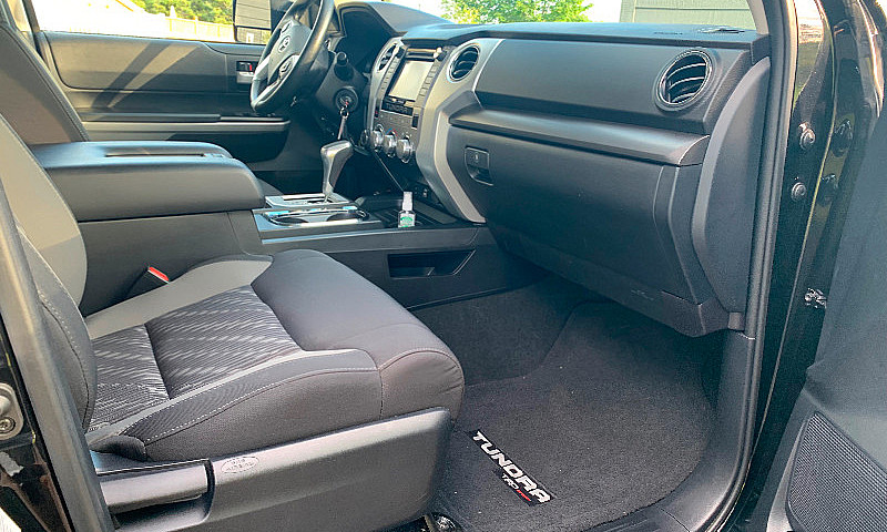 2019 Toyota Tundra T...