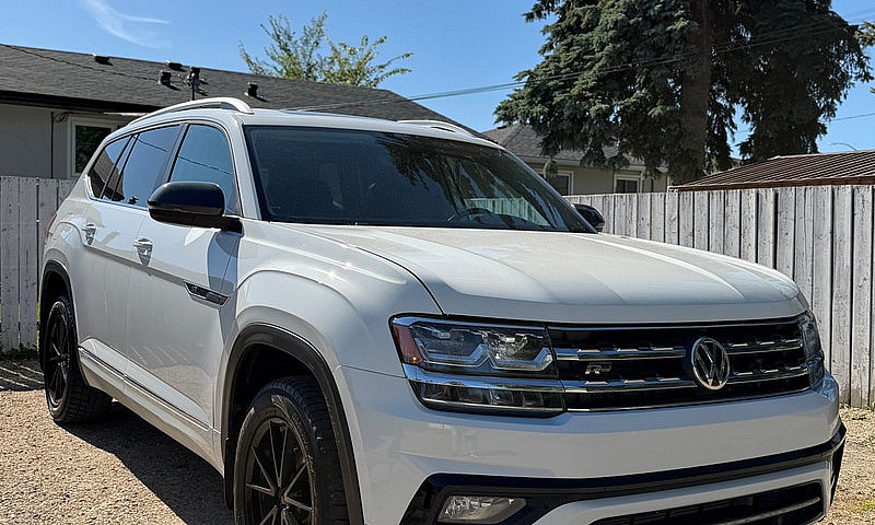Volkswagen Atlas R-L...