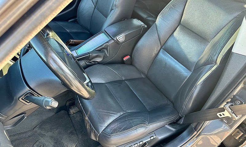 06 Volvo S60...