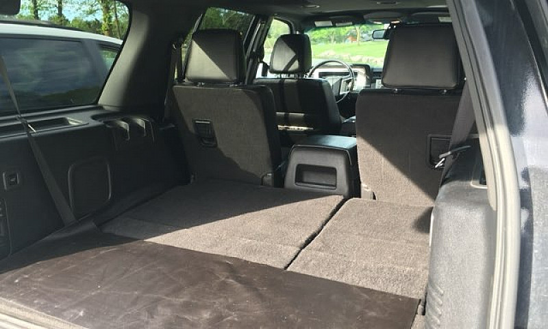 2010 Lincoln Navigat...