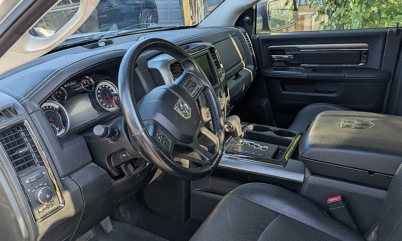 2013 Ram 1500 4X4 - ...