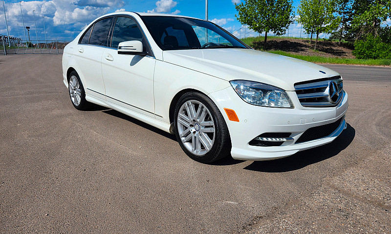2011 Mercedes C250 4...