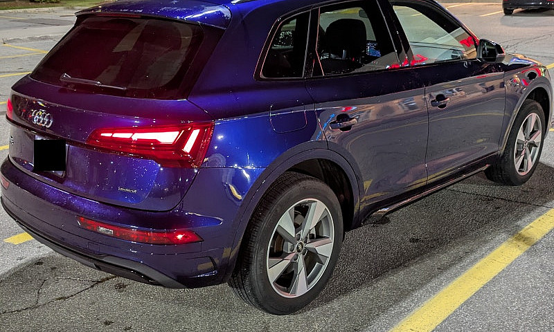 2023 Audi Q5 Komfort...