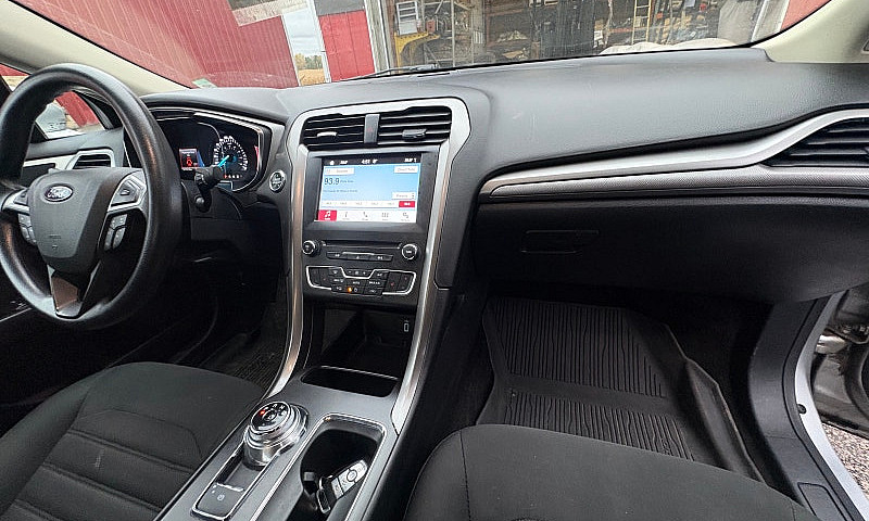2017 Ford Fusion Se...