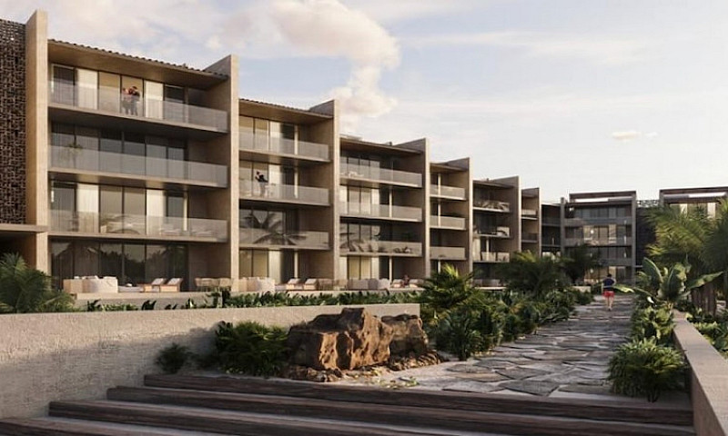 3 Bedroom Beachfront...