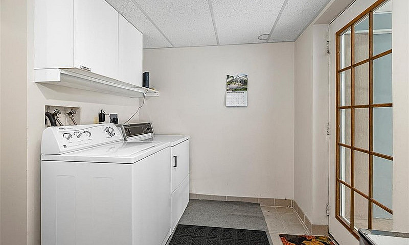 Single Bedroom Basem...
