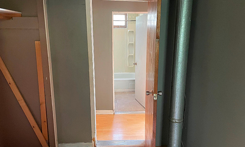 Ponoka 2 Bedroom Hou...