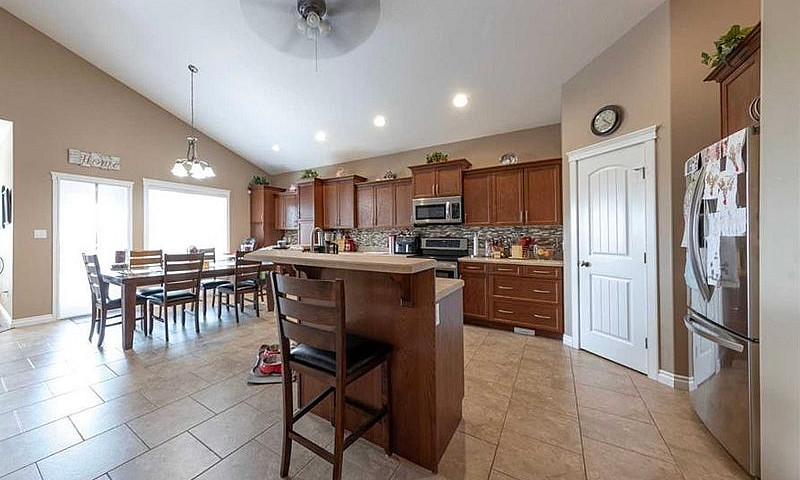 House Forsale In Bla...