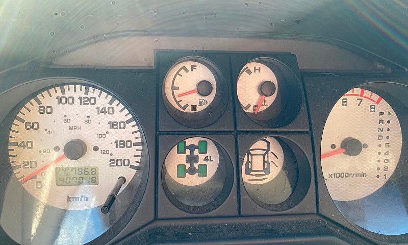 Mitsubishi Montero...