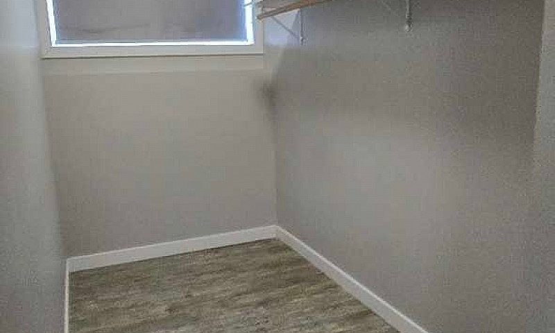 1 Month Free Rent To...