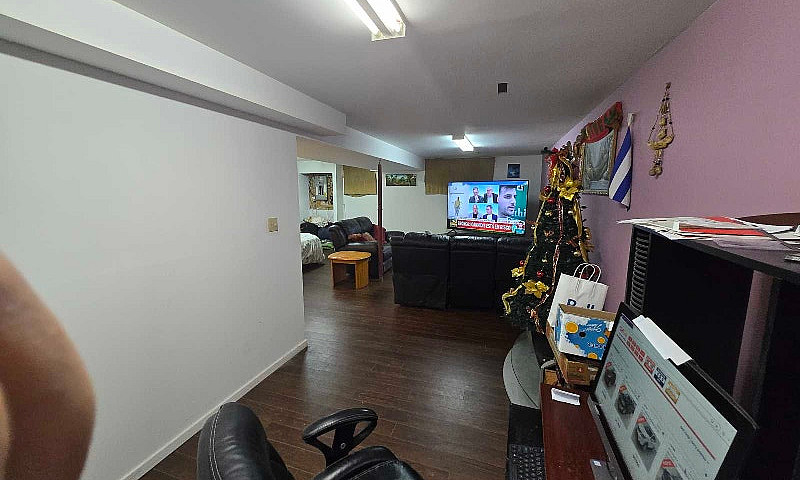 Applewood  4Level Sl...
